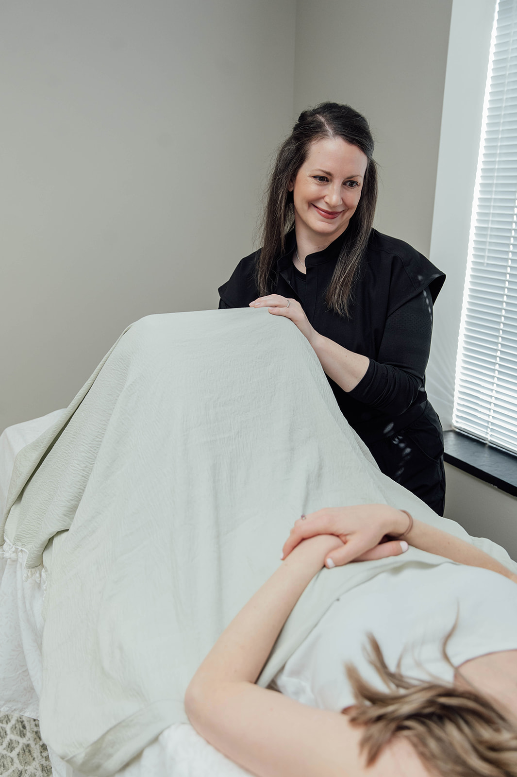Rachael (Business Shoot) Dr Rachael Elizabeth bio